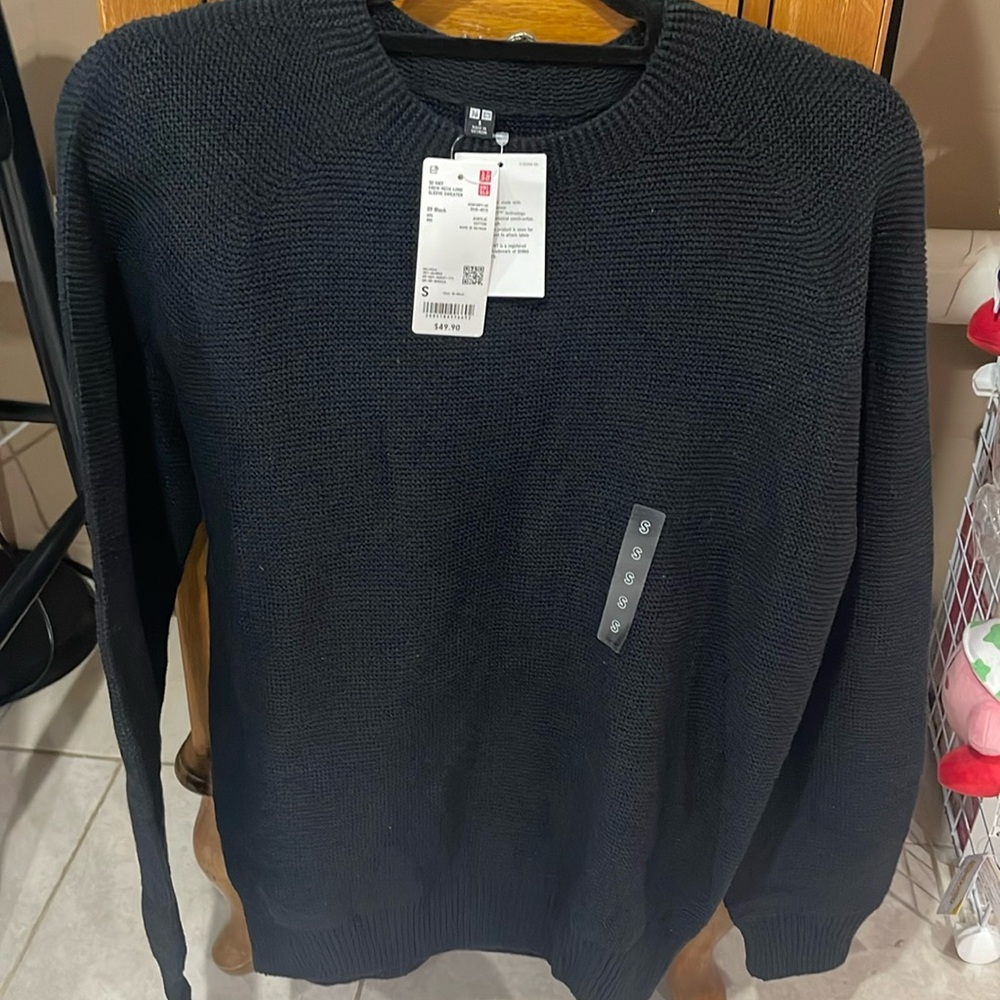 Uniqlo Sweatshirt